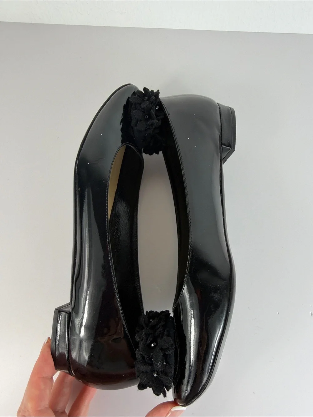 Kate Spade New York Black Patent Leather Floral Ballet Flats 8.5 B